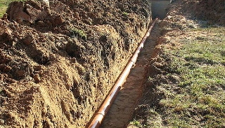 Копка траншей для водопровода в Долгопрудном: цена за метр от 926 руб.